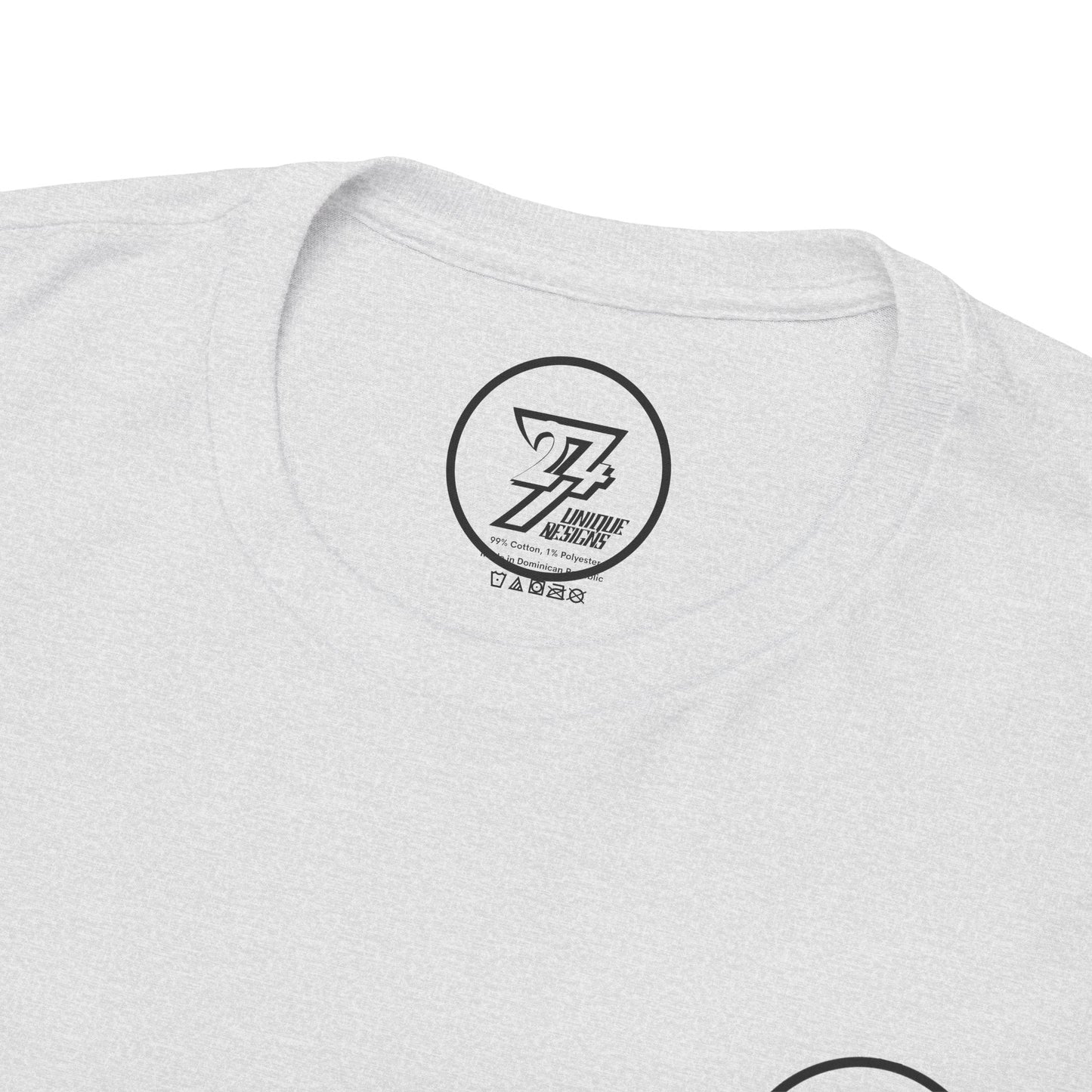 Close-up of the seamless crew neckline on the ash grey weightlifting humor tee, highlighting the neat construction and the 24/7 Unique Designs inner label branding.