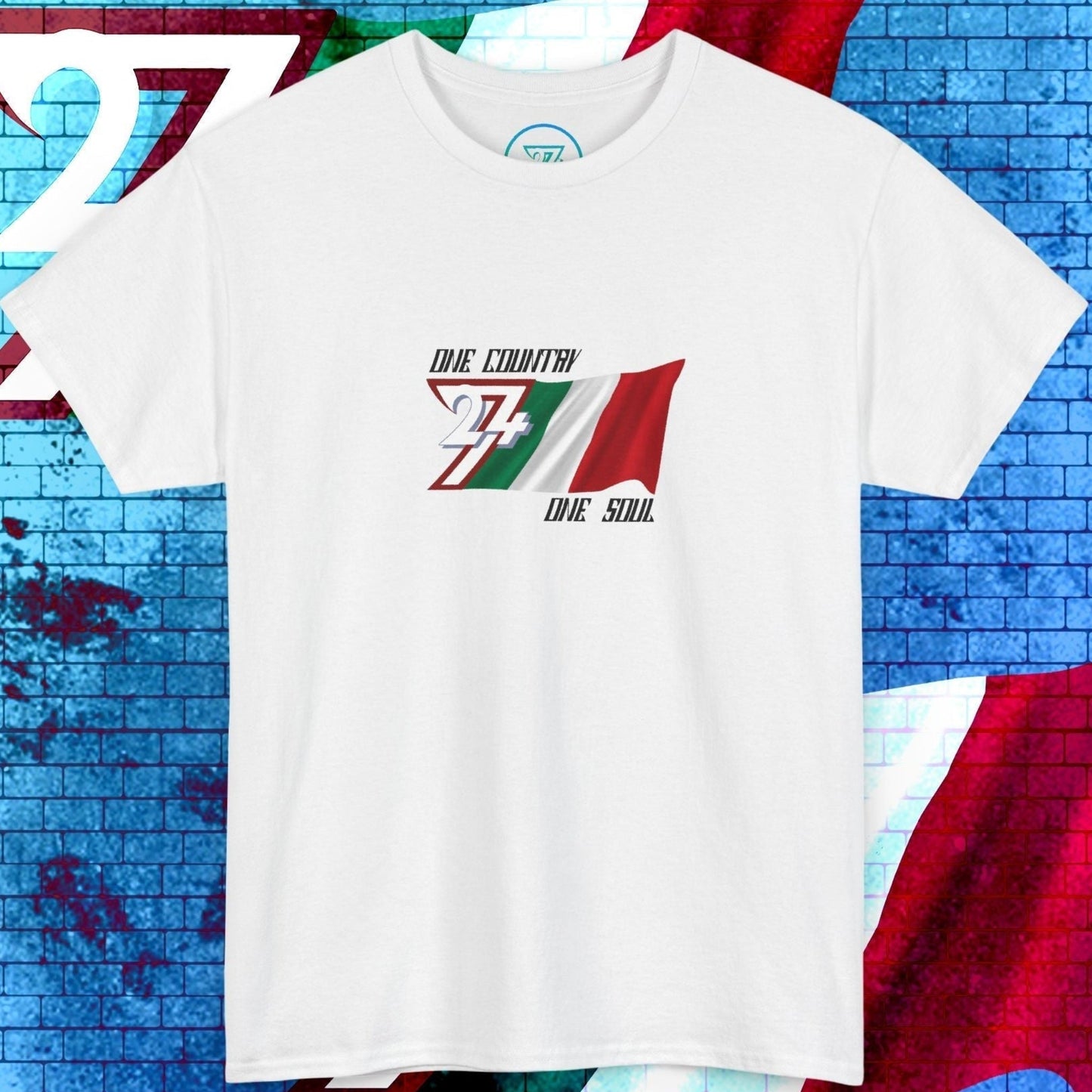 Italian heritage t-shirt in ash showing a hand-drawn national flag and the "One Country One Soul" motto.