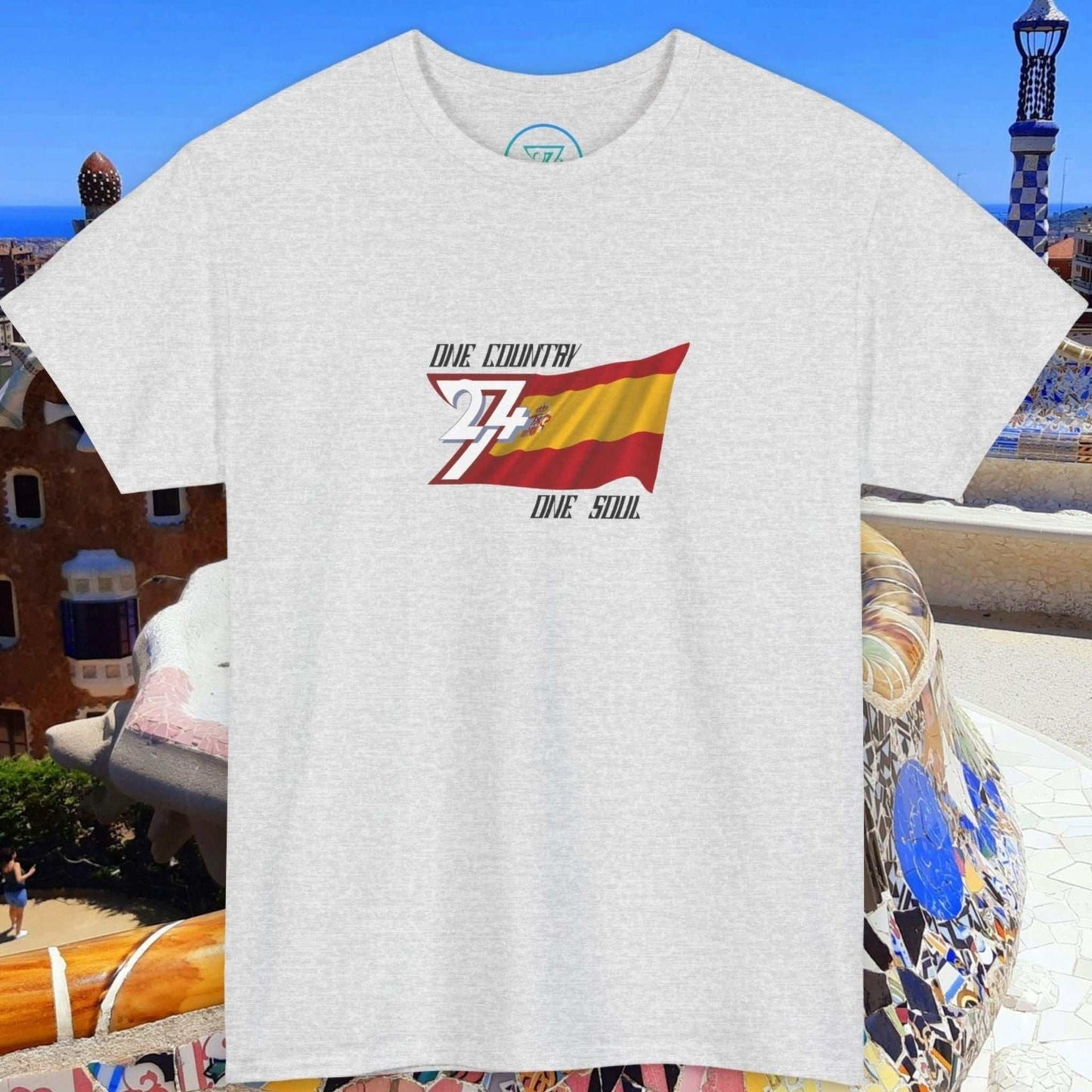 Unisex Spain Flag Graphic Tee with hand-drawn España design on light gray cotton shirt