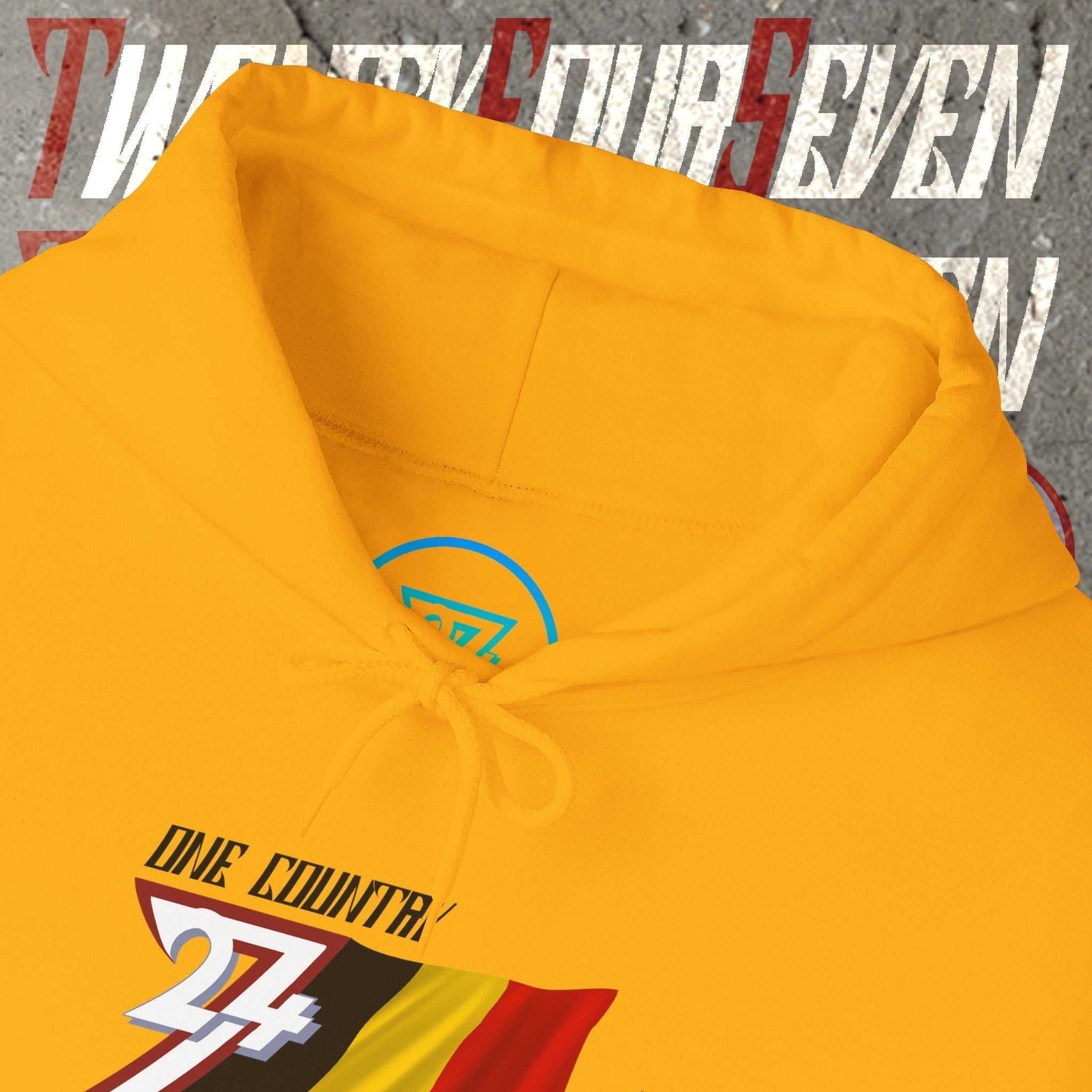 Close-up of inner neck showing scratch-free label and 24/7 brand authenticity markings.