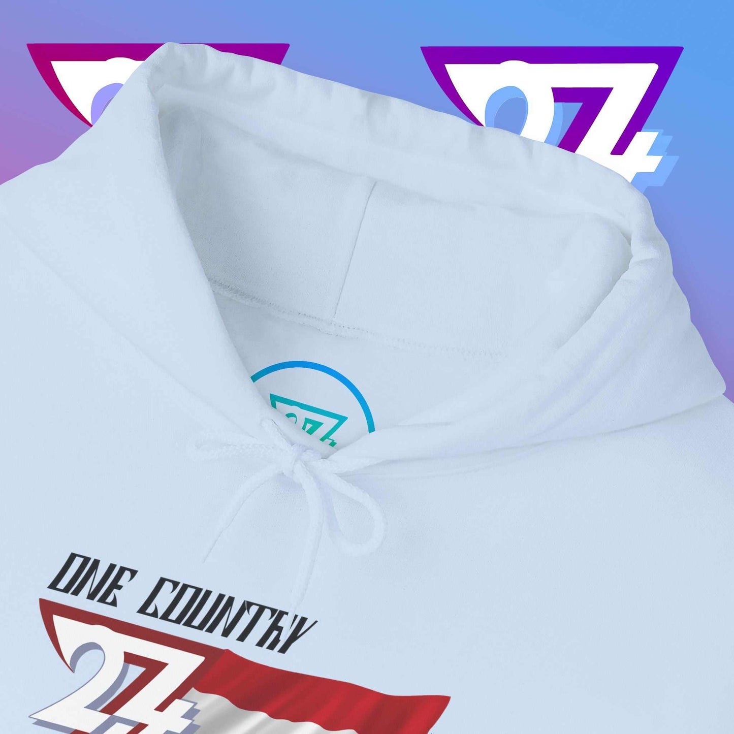 Close-up of inner neck showing scratch-free label and 24/7 brand authenticity markings.